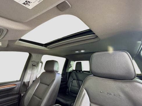 Used 2025 GMC Sierra 3500 Denali w/ Denali Reserve Package image 23