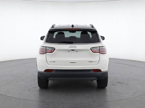 Used 2025 Jeep Compass Limited AWD/4WD image 7