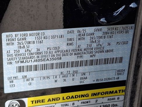 Used 2025 Ford Expedition Active AWD/4WD image 27