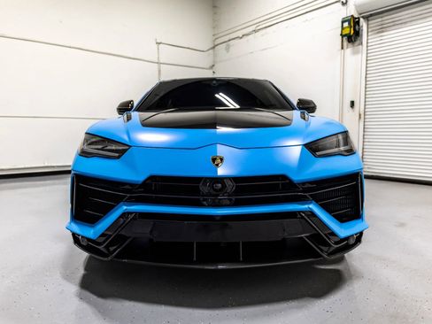 Used 2023 Lamborghini Urus Performante AWD/4WD image 6