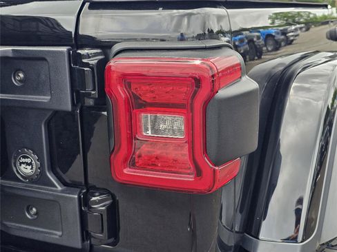 Used 2024 Jeep Wrangler Unlimited Rubicon 392 AWD/4WD image 12