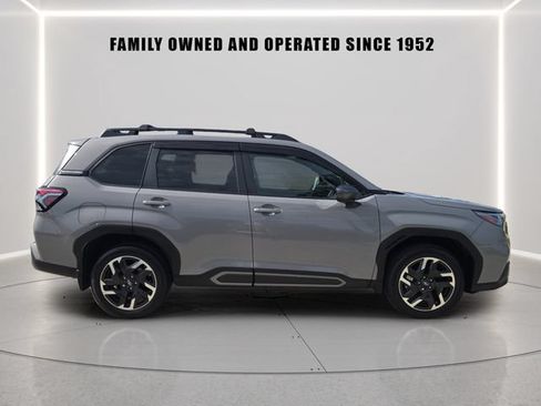 Used 2025 Subaru Forester Limited w/ Popular Package #1 AWD/4WD image 2