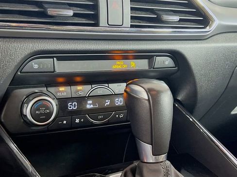 Used 2016 MAZDA CX-9 Touring image 18