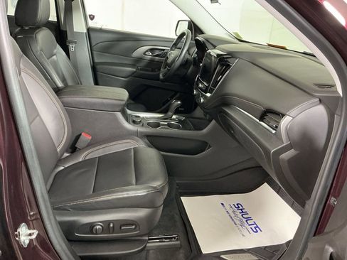 Used 2018 Chevrolet Traverse LT image 24