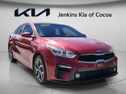 Used 2021 Kia Forte LXS FWD image 2