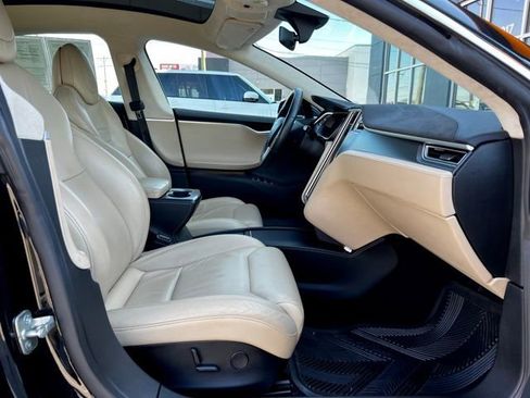 Used 2017 Tesla Model S 75D image 25