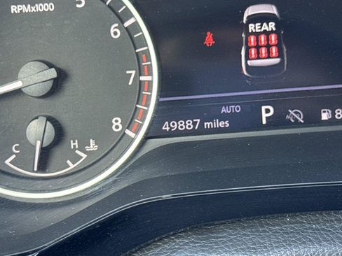 Used 2024 Nissan Pathfinder SV AWD/4WD image 31