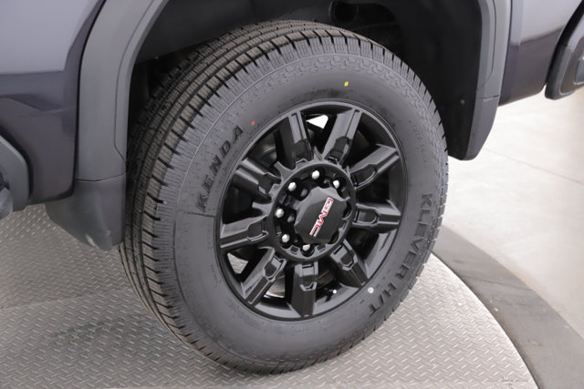 Used 2024 GMC Sierra 2500 AT4 w/ AT4 Premium Plus Package AWD/4WD image 14