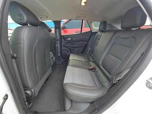 Used 2025 Chevrolet Trax LT w/ Driver Confidence Package image 10