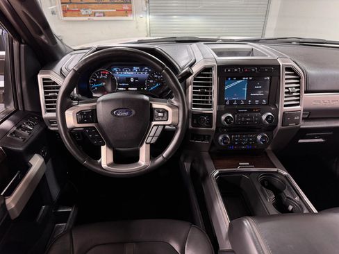 Used 2017 Ford F350 Platinum image 24