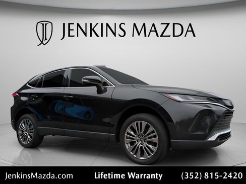 Used 2022 Toyota Venza Limited w/ Advanced Technology Package image 1