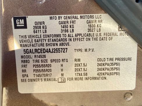 Used 2010 Buick Enclave CXL image 19