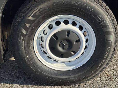 New 2026 Mercedes-Benz Sprinter 144 Cargo image 8