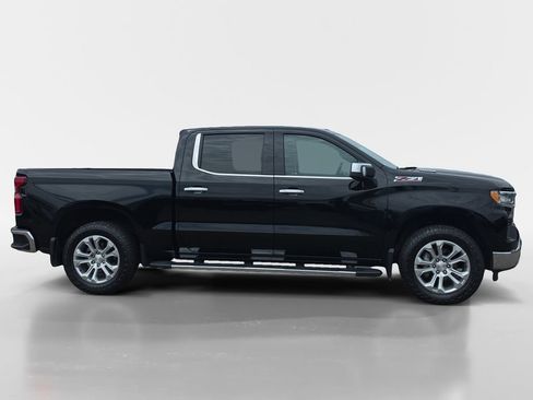 Used 2024 Chevrolet Silverado 1500 LTZ w/ Z71 Off-Road Package AWD/4WD image 6