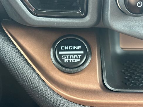 Certified 2023 Ford Bronco Sport Outer Banks w/ Tech Package AWD/4WD image 23