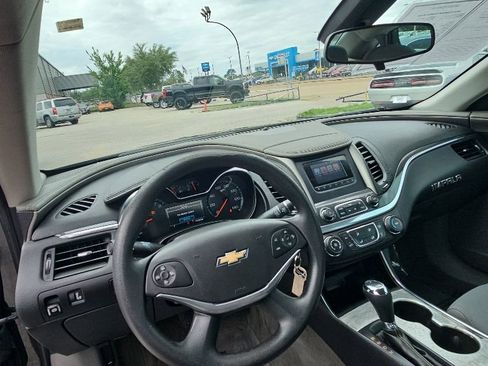 Used 2016 Chevrolet Impala LS FWD image 16