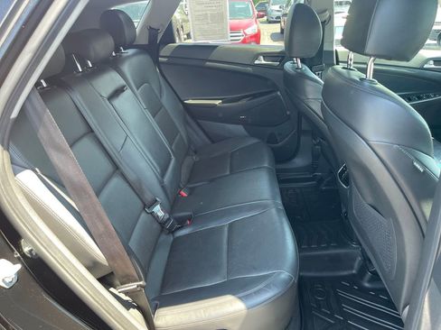 Used 2019 Hyundai Tucson Limited AWD/4WD image 32