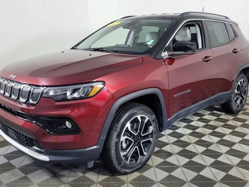 Used 2022 Jeep Compass Limited image 3