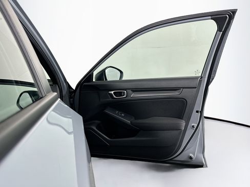 Used 2025 Honda Civic Sport image 30