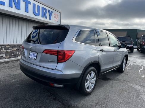 Used 2017 Honda Pilot LX image 10