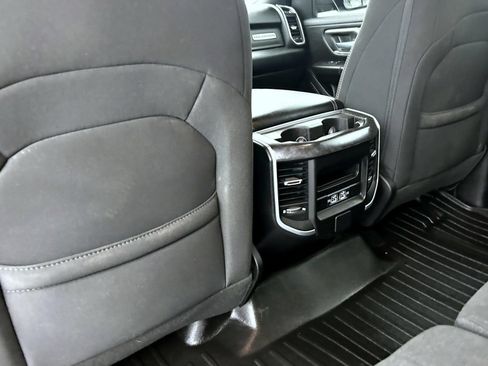 Used 2023 RAM 1500 Big Horn AWD/4WD image 22