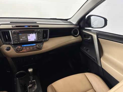 Used 2014 Toyota RAV4 Limited FWD image 30