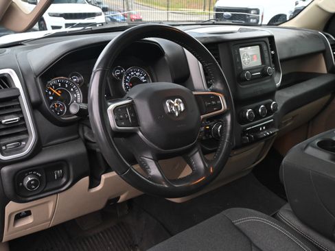 Used 2020 RAM 1500 Big Horn image 3