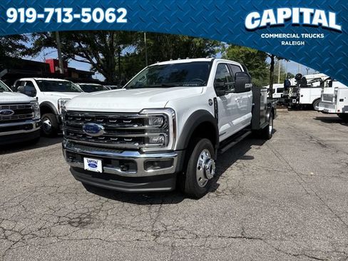 New 2026 Ford F550 4x4 Crew Cab image 4