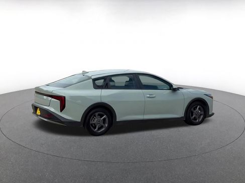 Used 2025 Kia K4 FWD image 12