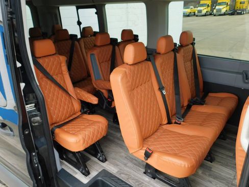 Used 2018 Ford Transit 350 XL RWD image 36