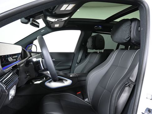 New 2026 Mercedes-Benz GLS 450 4MATIC image 13