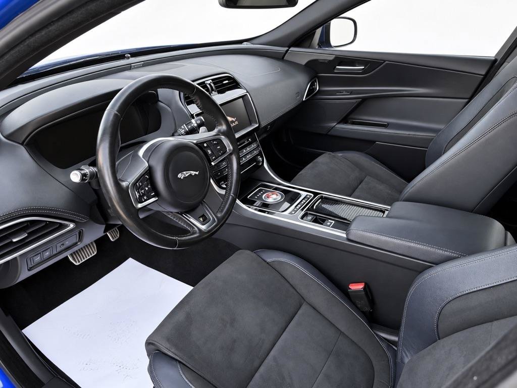 Used 2018 Jaguar XE S AWD/4WD image 13