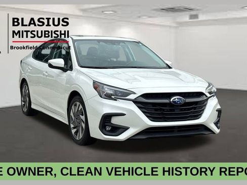 Used 2023 Subaru Legacy Limited image 1