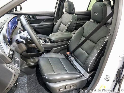 New 2026 Buick Enclave Sport Touring w/ Power Package FWD image 8
