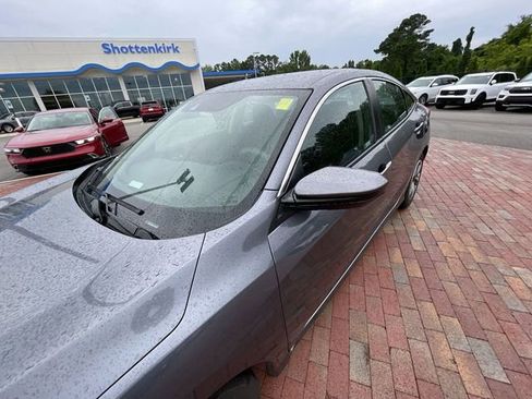 Used 2020 Honda Civic LX image 10