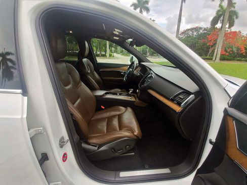 Used 2018 Volvo XC90 T6 Inscription w/ Convenience Package AWD/4WD image 48