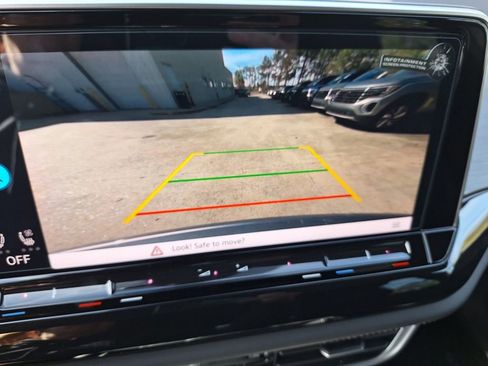 New 2026 Volkswagen Atlas Cross Sport SE image 16