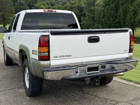 Used 2002 Chevrolet Silverado 1500 LS w/ Off-Road Pkg AWD/4WD image 5