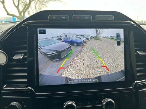 Used 2022 Ford F250 Lariat w/ Black Appearance Package image 13