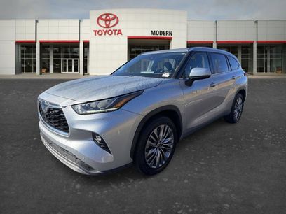 Used 2021 Toyota Highlander Platinum
