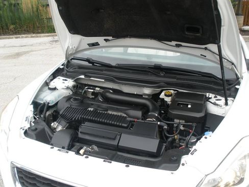 Used 2011 Volvo C70 T5 w/ Convenience Pkg FWD image 15