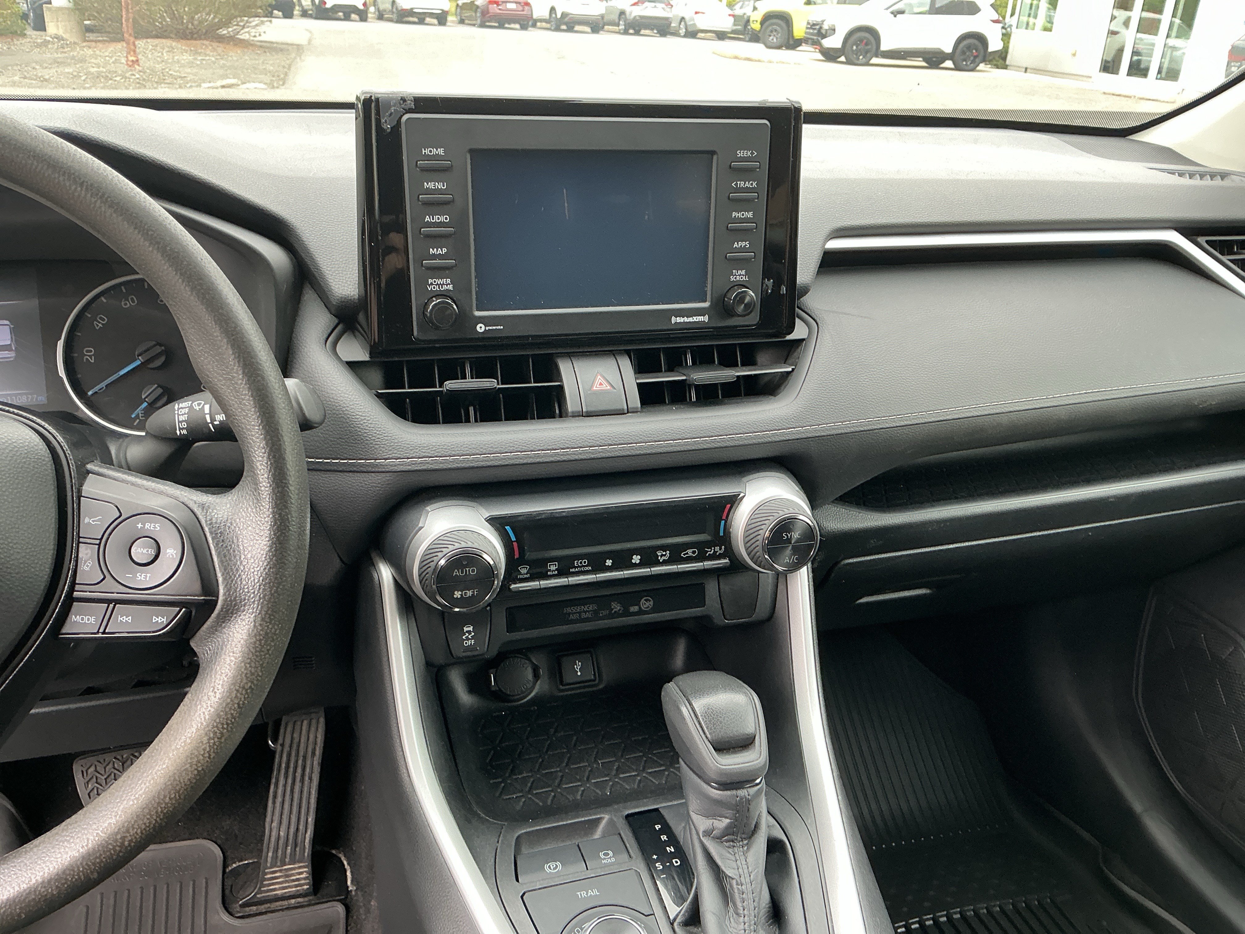 Used 2021 Toyota RAV4 XLE w/ Convenience Package AWD/4WD image 13