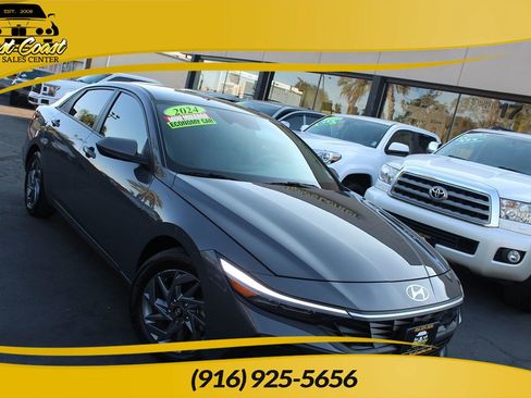 Used 2024 Hyundai Elantra SEL FWD image 1