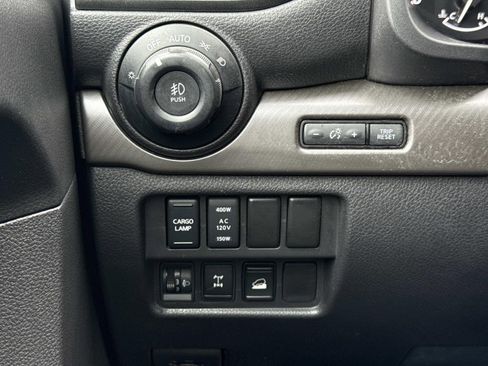 Used 2022 Nissan Titan PRO-4X w/ Pro-4x Utility Package image 18