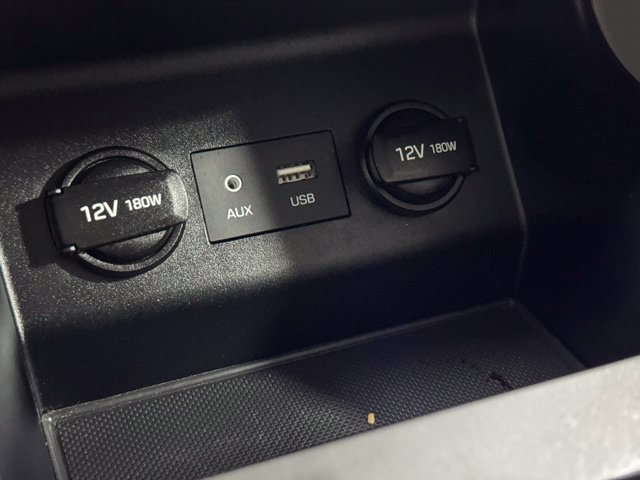 Used 2019 Hyundai Elantra SE FWD image 16