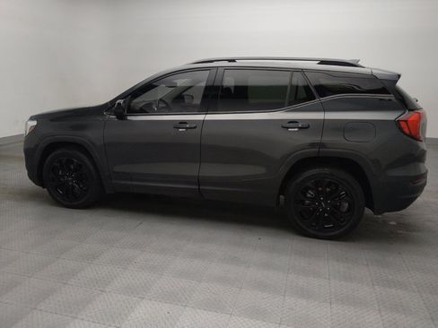 Used 2020 GMC Terrain SLE w/ Elevation Edition FWD image 3