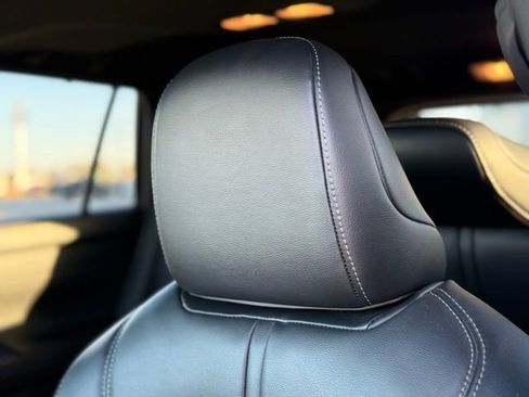 Used 2024 Toyota Highlander XSE image 14