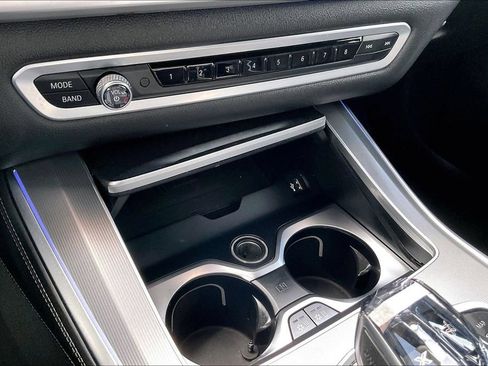 Used 2019 BMW X5 xDrive50i w/ M Sport Package AWD/4WD image 25