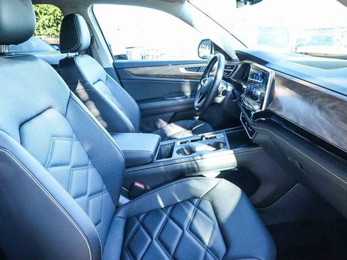 New 2026 Volkswagen Atlas SE image 25