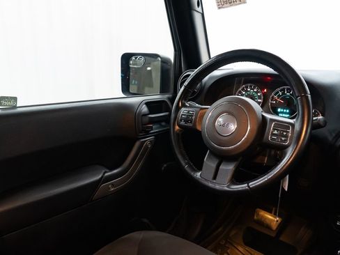 Used 2018 Jeep Wrangler Unlimited Sport w/ Connectivity Group image 11